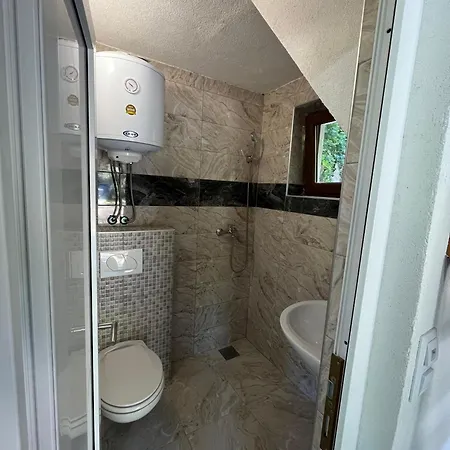 Small Bosnian House Apartment Bihac Exterior photo