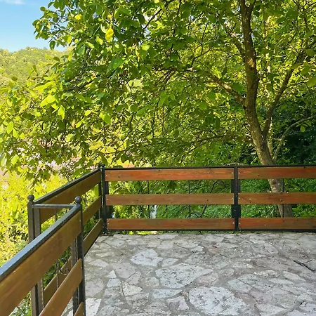Small Bosnian House Apartment Bihac Exterior photo