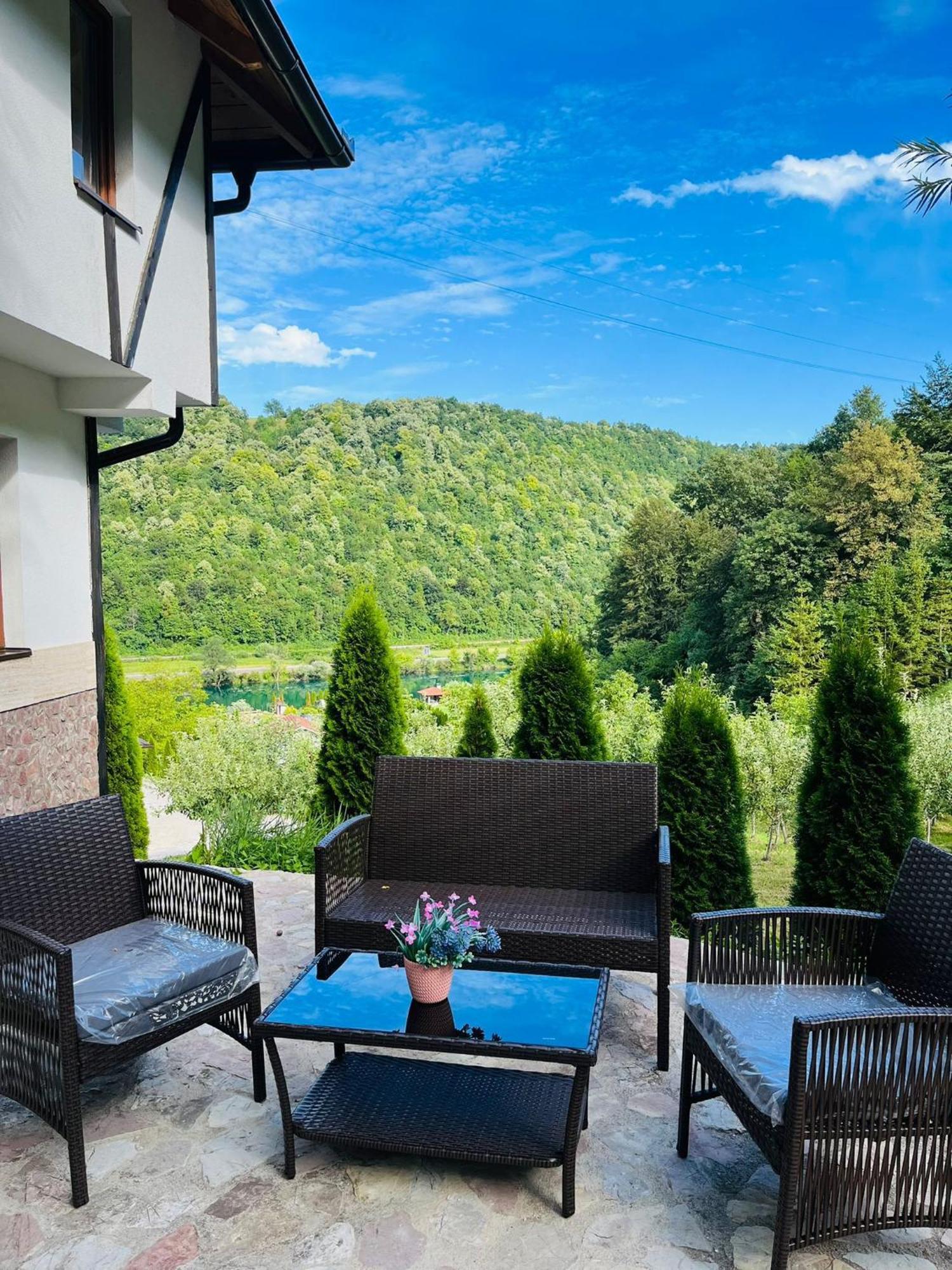 Small Bosnian House Appartement *