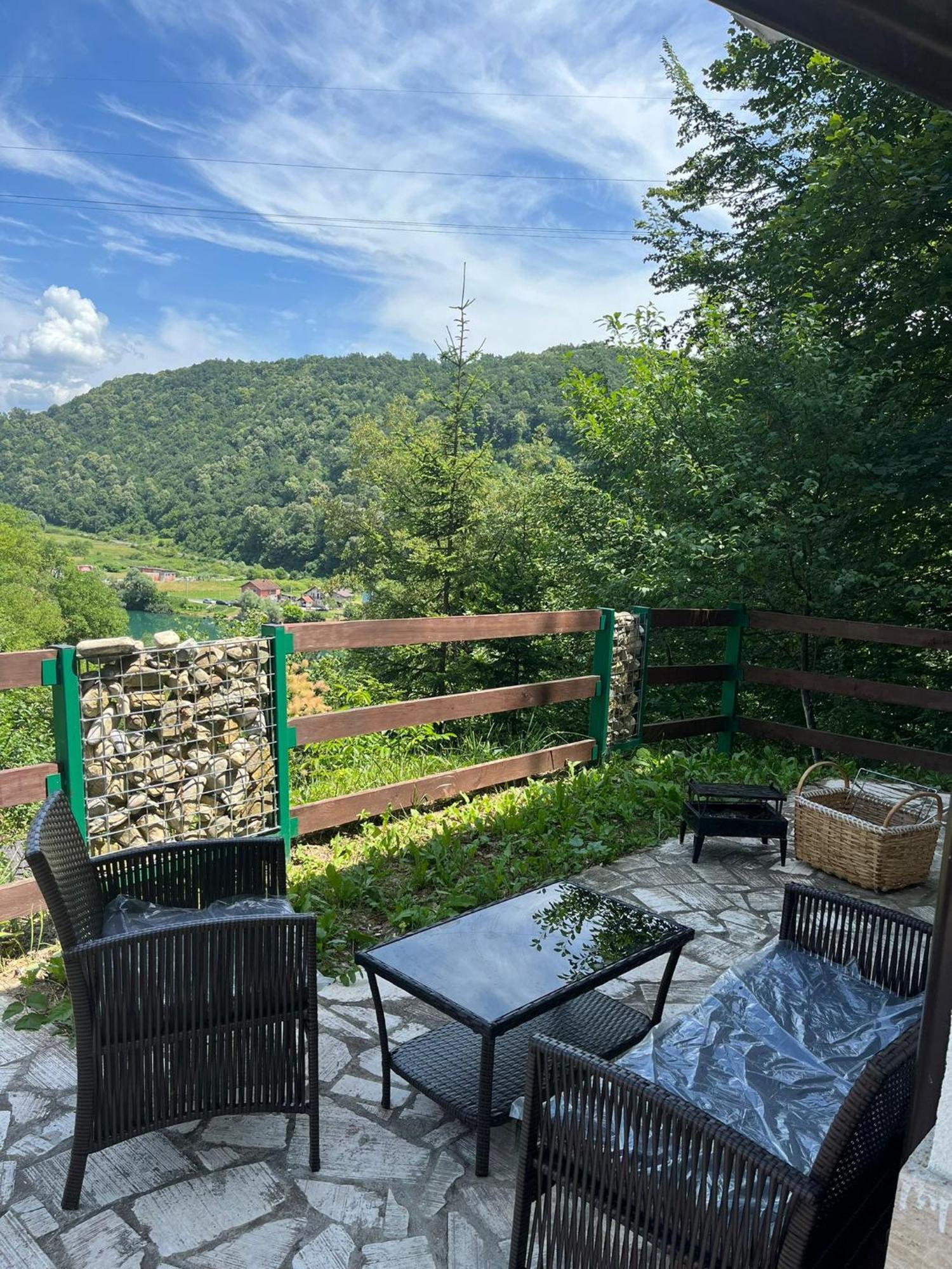 Appartement Small Bosnian House